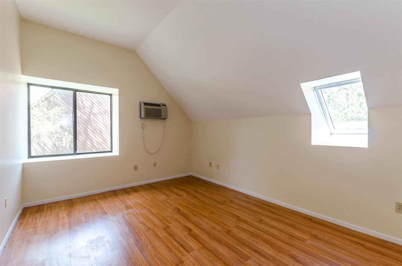 18 Spring Cove Road, Unit 106 Nashua, NH 03062 - Photo 6 of 35