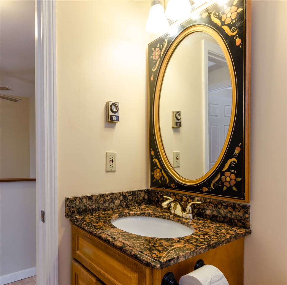18 Spring Cove Road, Unit 106 Nashua, NH 03062 - Photo 8 of 35
