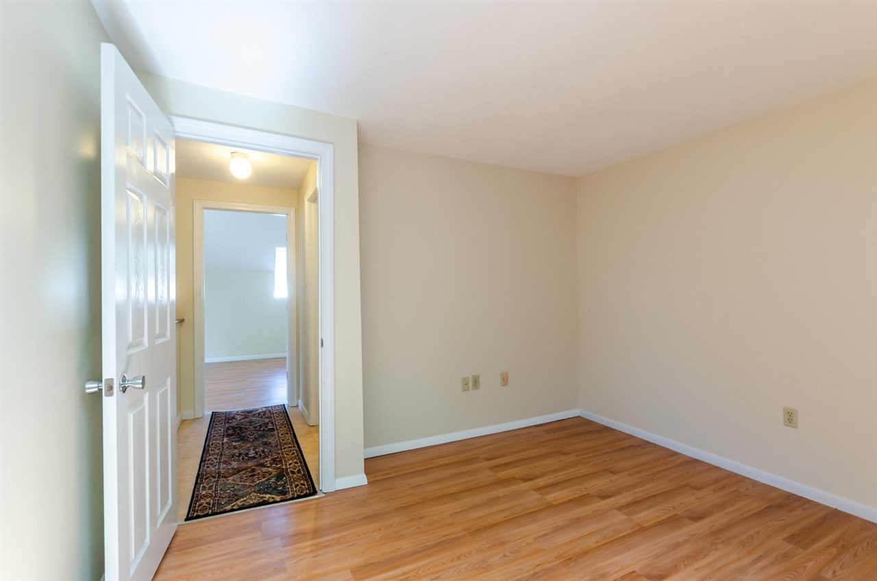 18 Spring Cove Road, Unit 106 Nashua, NH 03062 - Photo 10 of 35
