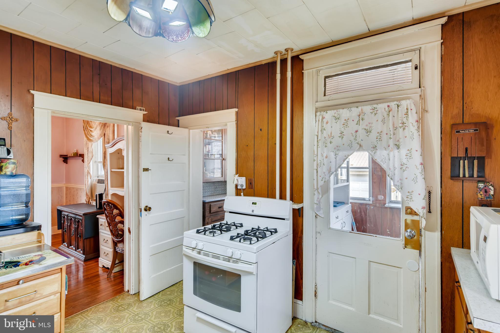 4608 Ridge Road Baltimore, MD 21236 - Photo 11 of 28 Gallery Image 11