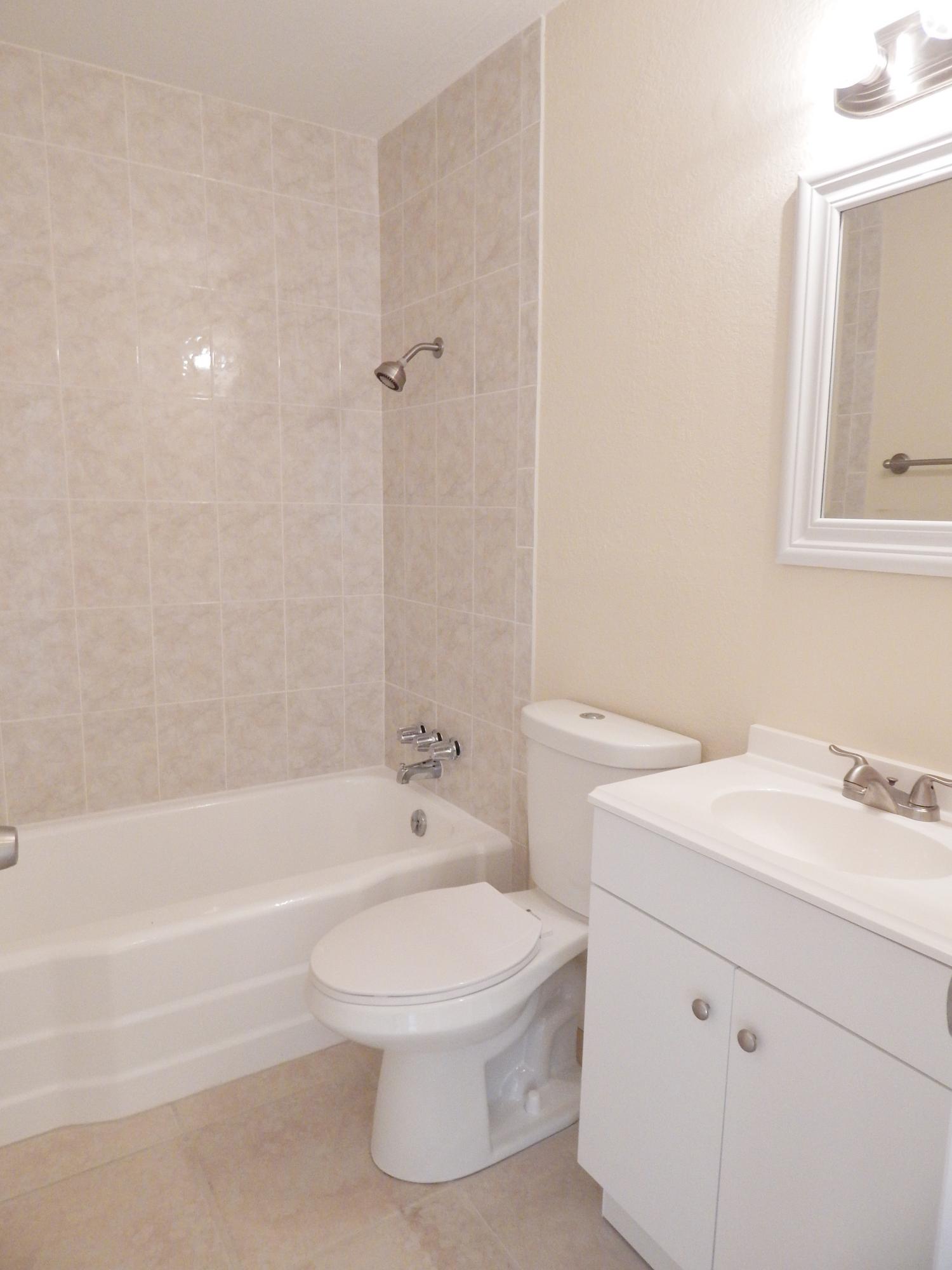 191 East 24th Street Riviera Beach, FL 33404 - Photo 11 of 13 191 E 24th St