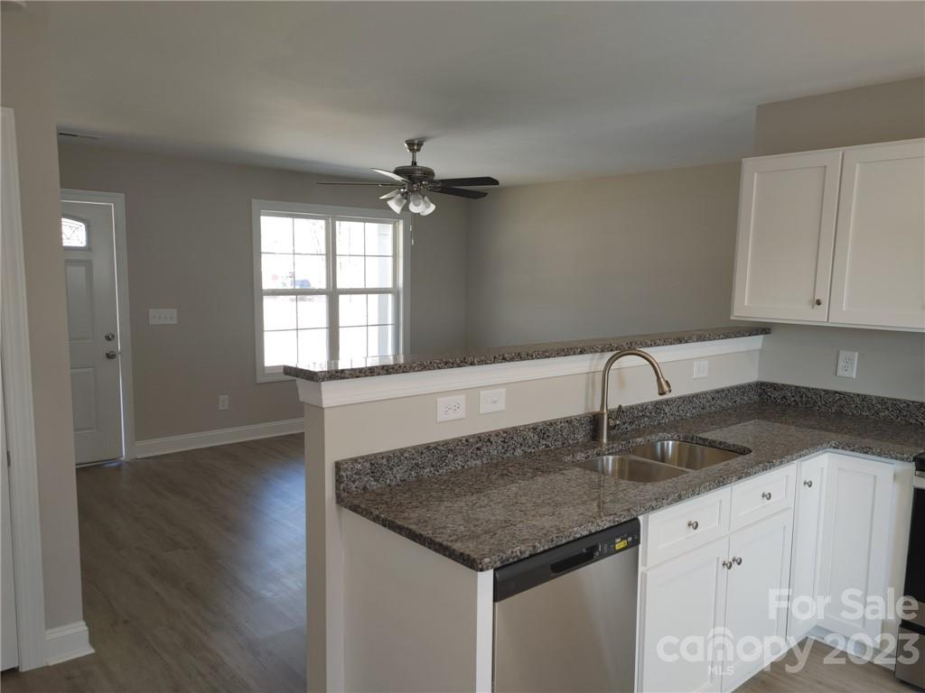 1106 China Grove Road Kannapolis, NC 28083 - Photo 5 of 6