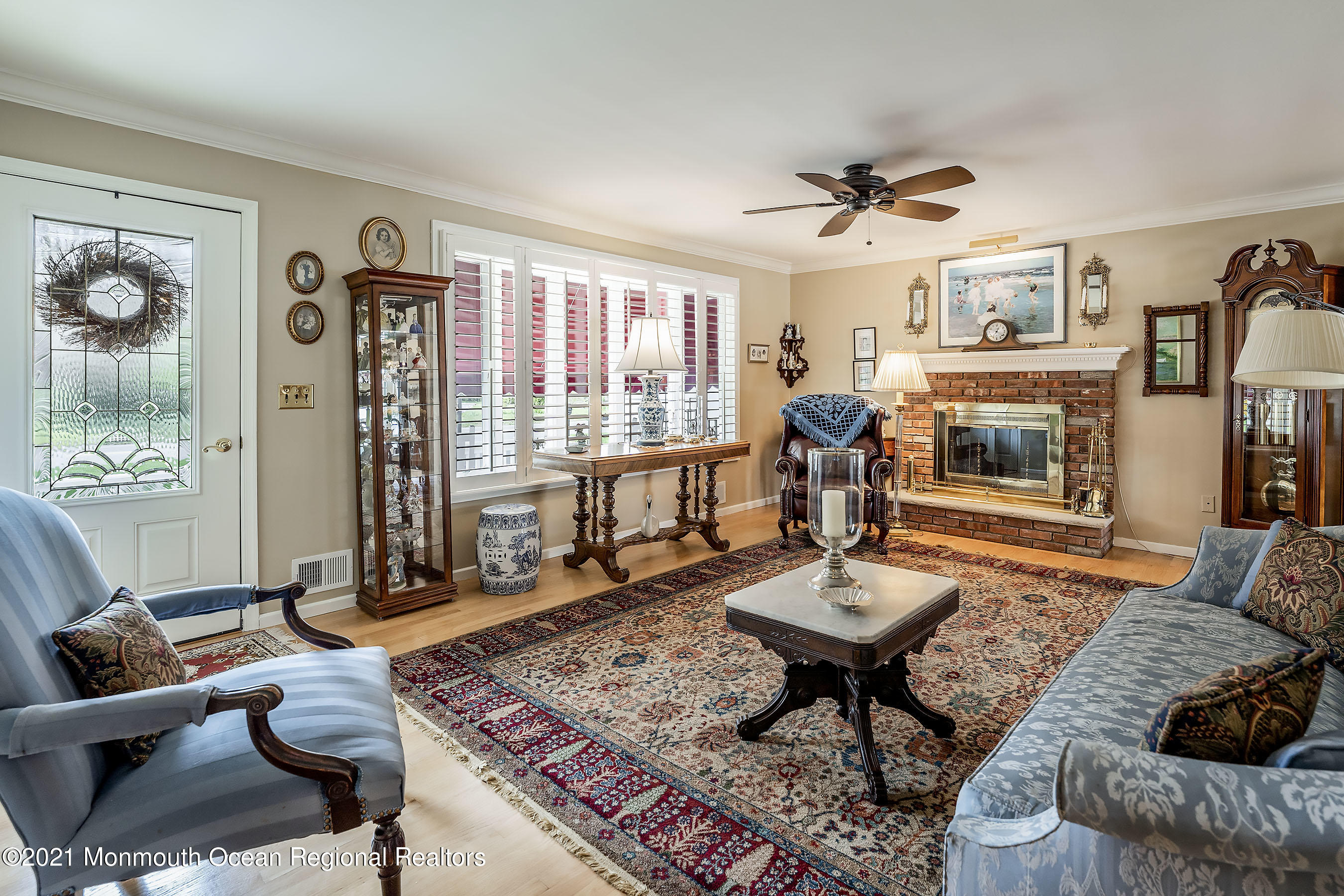 3605 River Road Point Pleasant, NJ 08742 - Photo 8 of 38 Living 1