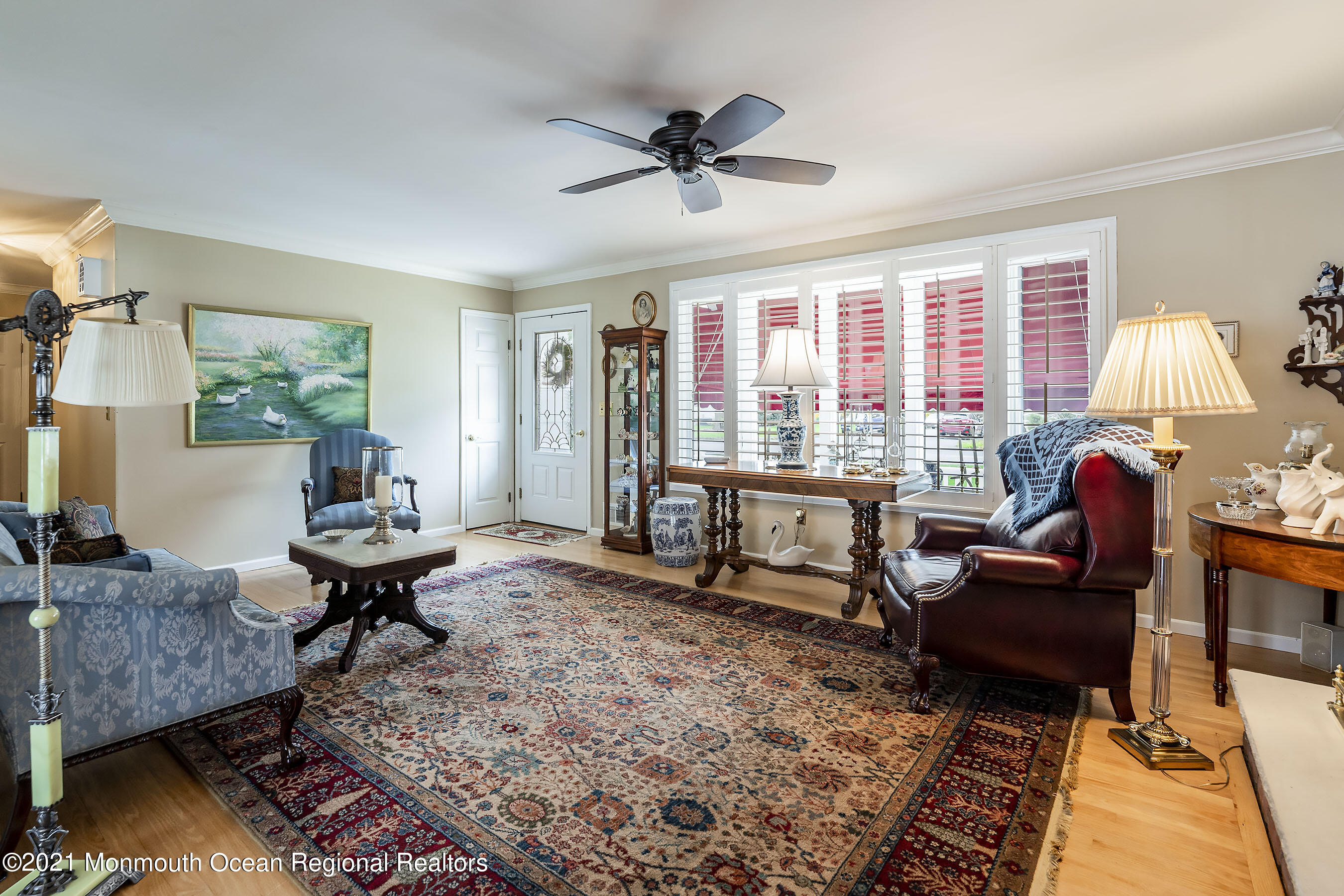 3605 River Road Point Pleasant, NJ 08742 - Photo 9 of 38 Living 2
