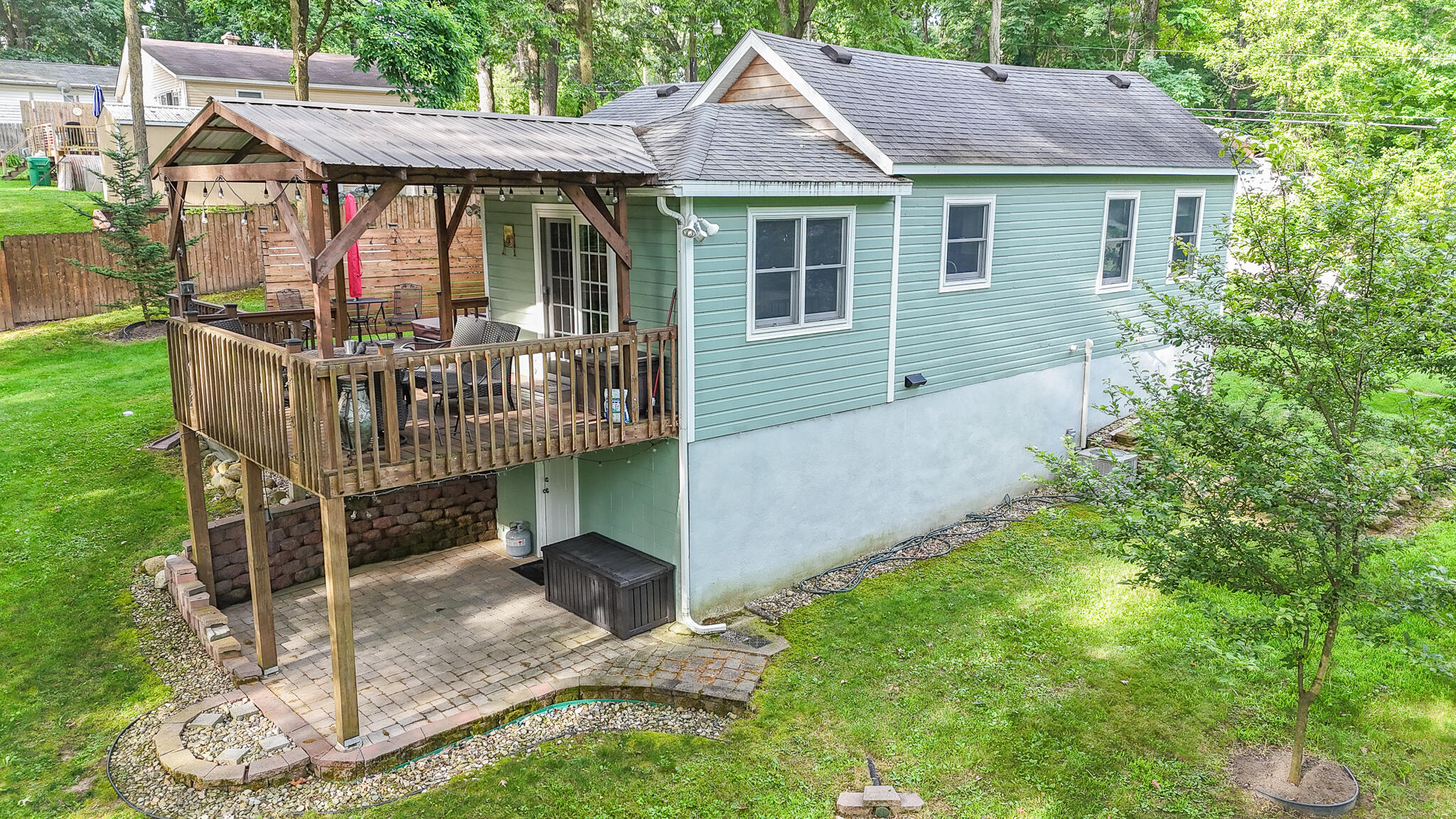 56789 Point Road Cassopolis, MI 49031 - Photo 48 of 50 dji_fly_20240704_085542_0347_17200979425