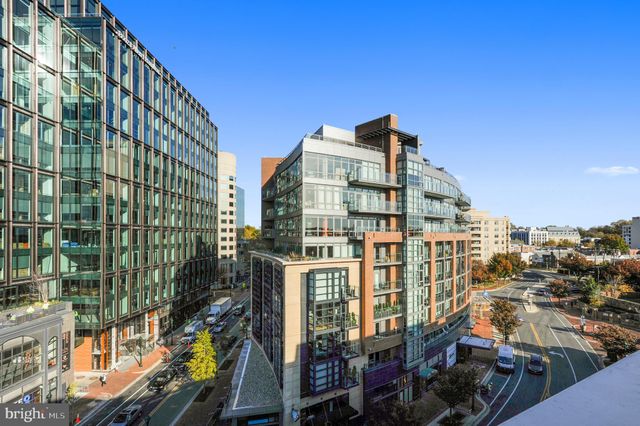 $710,000 | 7171 Woodmont Avenue, Unit 205, Bethesda, MD 20814