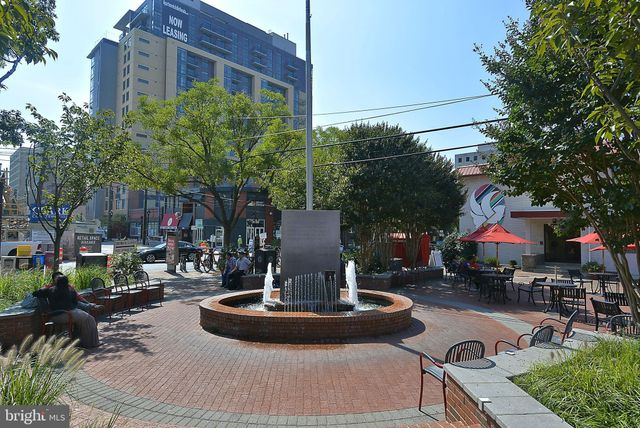 $710,000 | 7171 Woodmont Avenue, Unit 205, Bethesda, MD 20814