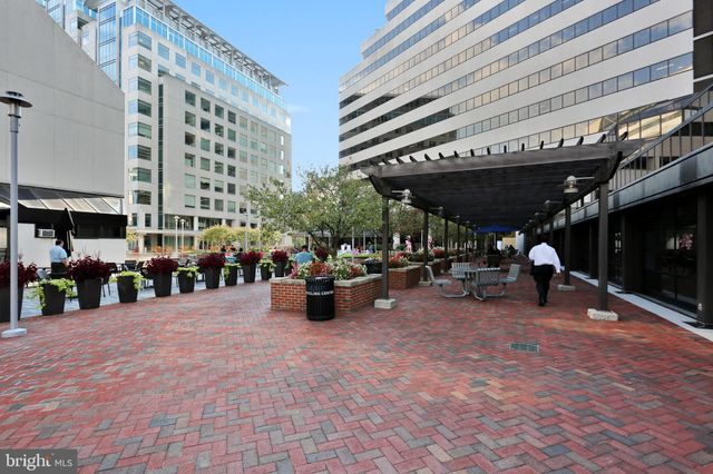 $710,000 | 7171 Woodmont Avenue, Unit 205, Bethesda, MD 20814