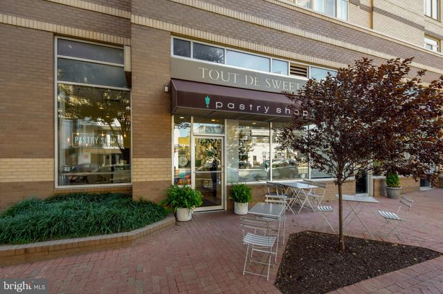 $710,000 | 7171 Woodmont Avenue, Unit 205, Bethesda, MD 20814