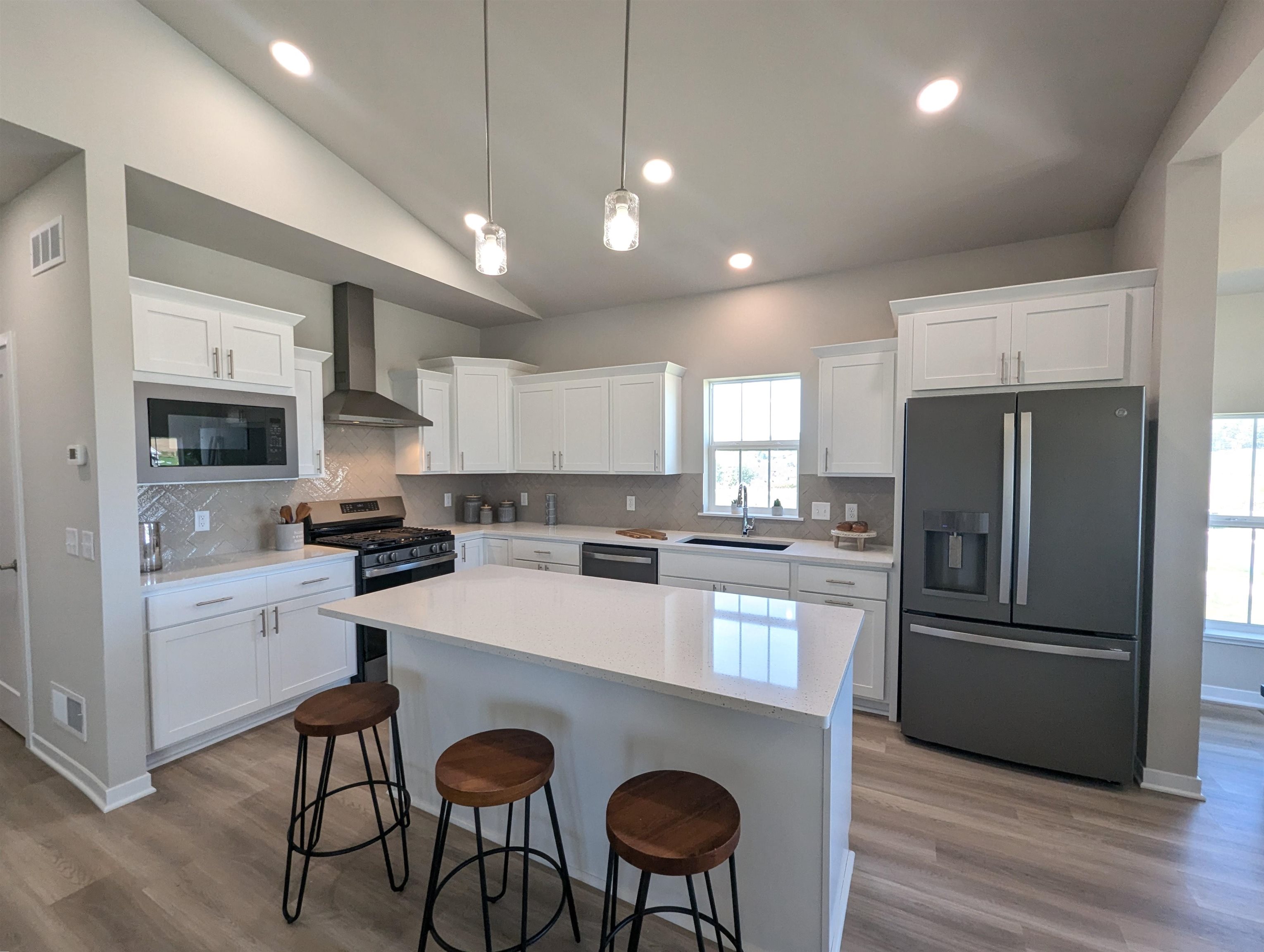 6667 Redpoll Road Middleton, WI 53562 - Photo 4 of 58