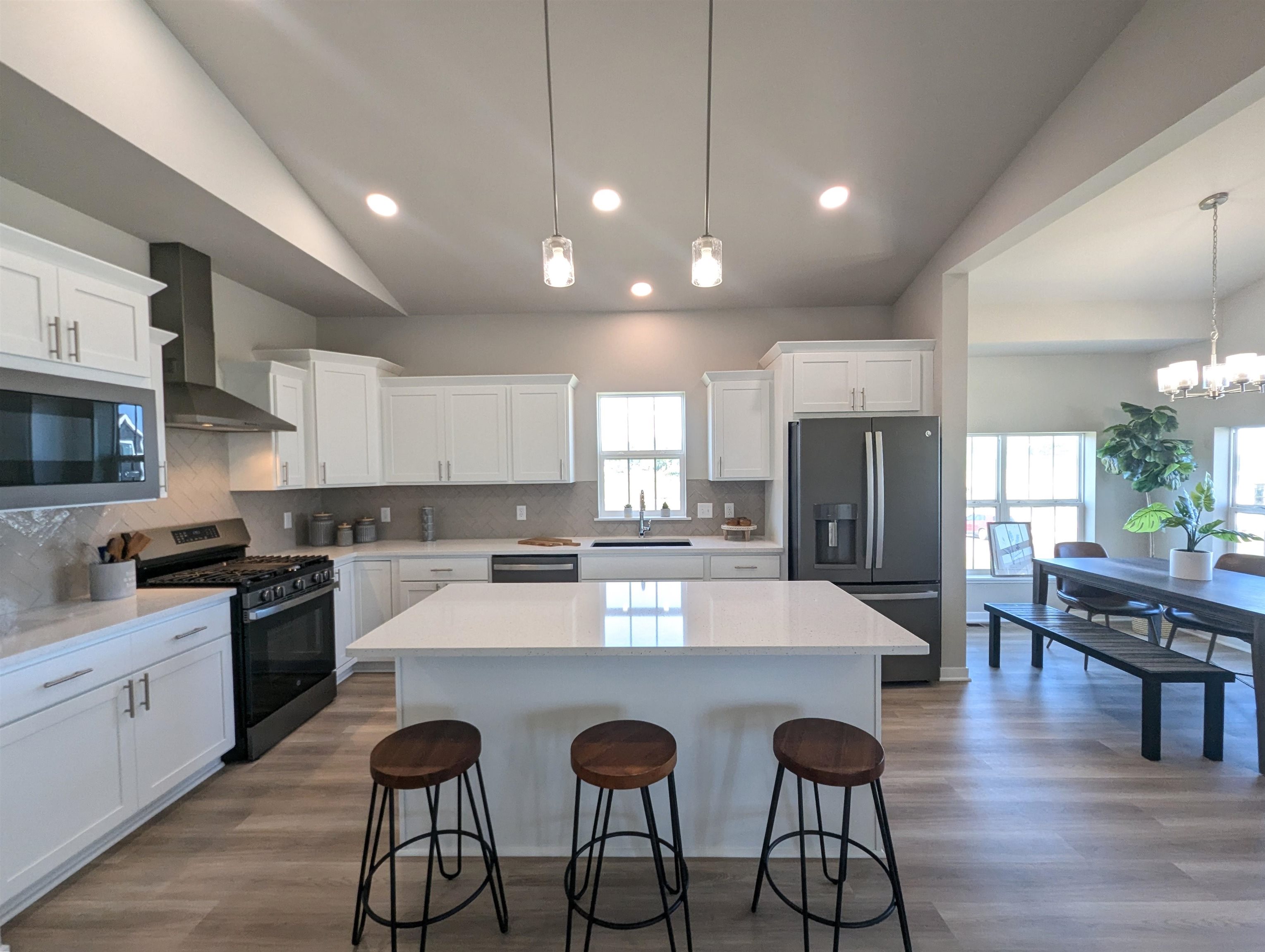 6667 Redpoll Road Middleton, WI 53562 - Photo 5 of 58