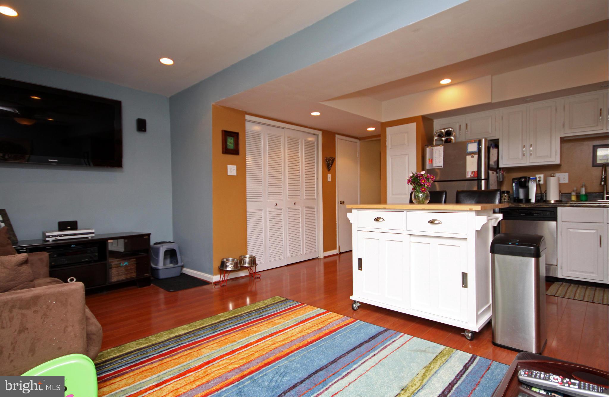 5462 Gloucester Road Columbia, MD 21044 - Photo 10 of 26 Family Room