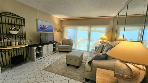 $2,350 | 1980 South Ocean Drive, Unit MC, Hallandale Beach, FL 33009