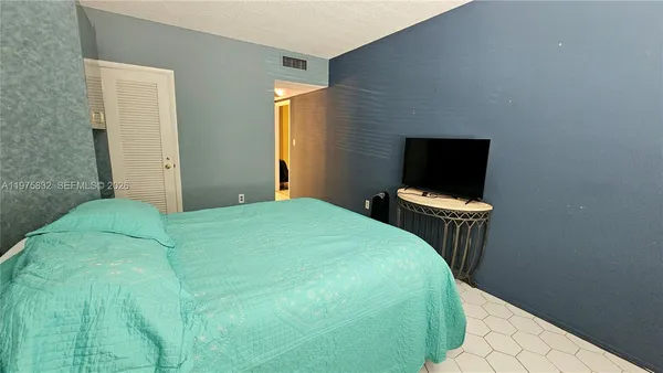 $2,350 | 1980 South Ocean Drive, Unit MC, Hallandale Beach, FL 33009