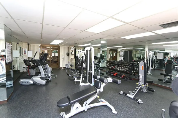 $2,350 | 1980 South Ocean Drive, Unit MC, Hallandale Beach, FL 33009