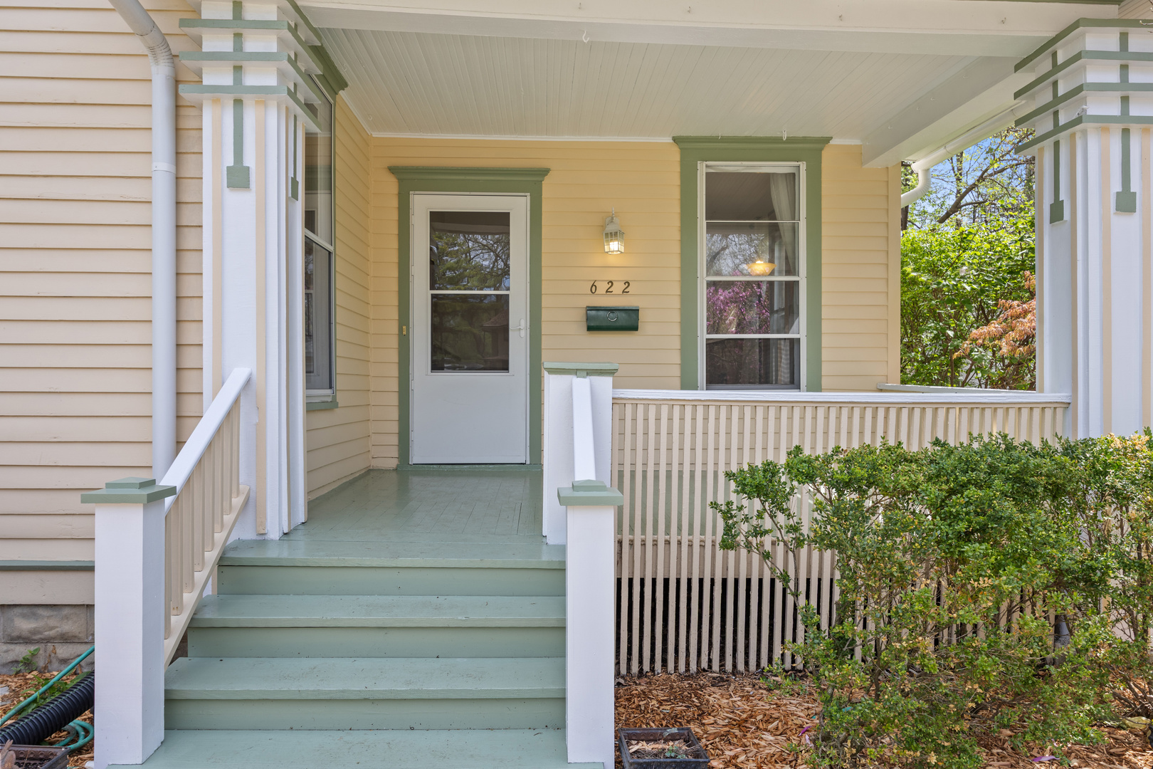 622 North Ridgeland Avenue Oak Park, IL 60302 - Photo 4 of 46