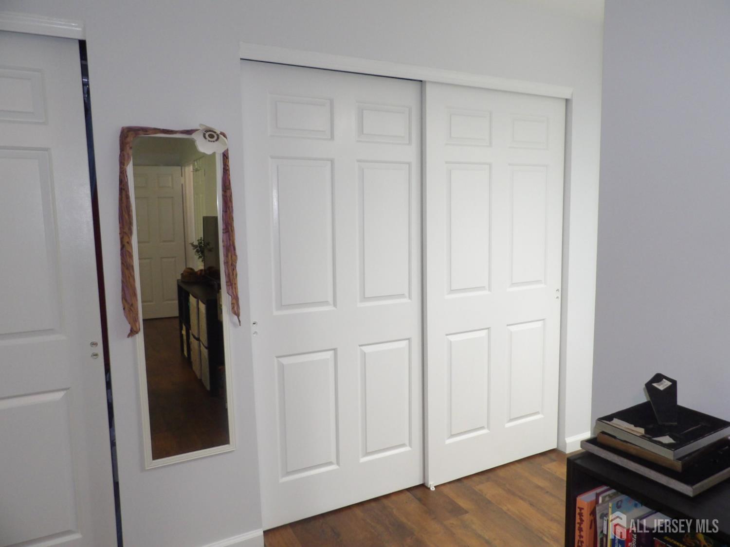 605 Timber Oaks Road Edison, NJ 08820 - Photo 21 of 43