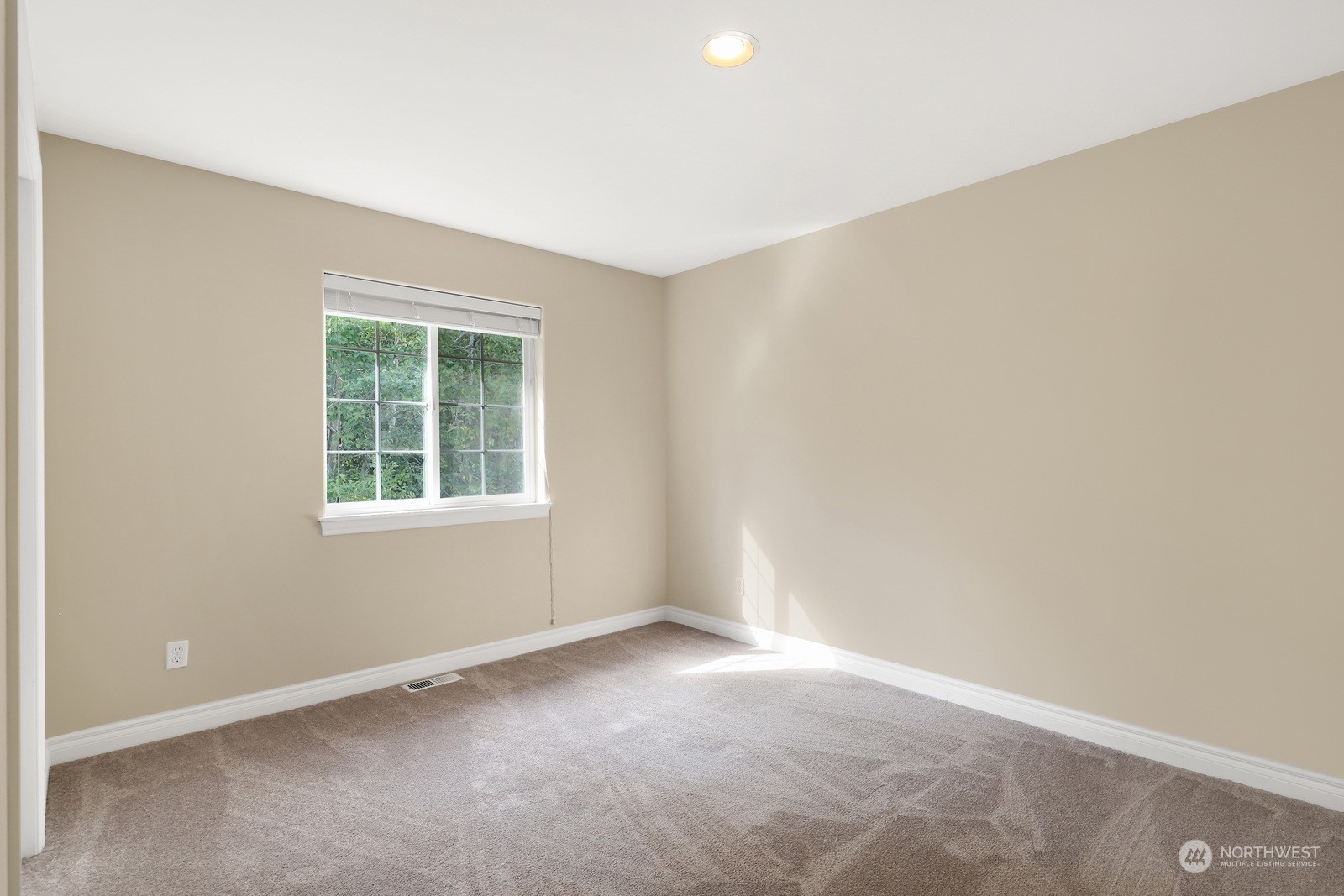 4031 Glengary Road Bellingham, WA 98226 - Photo 36 of 40 Gallery Image 36
