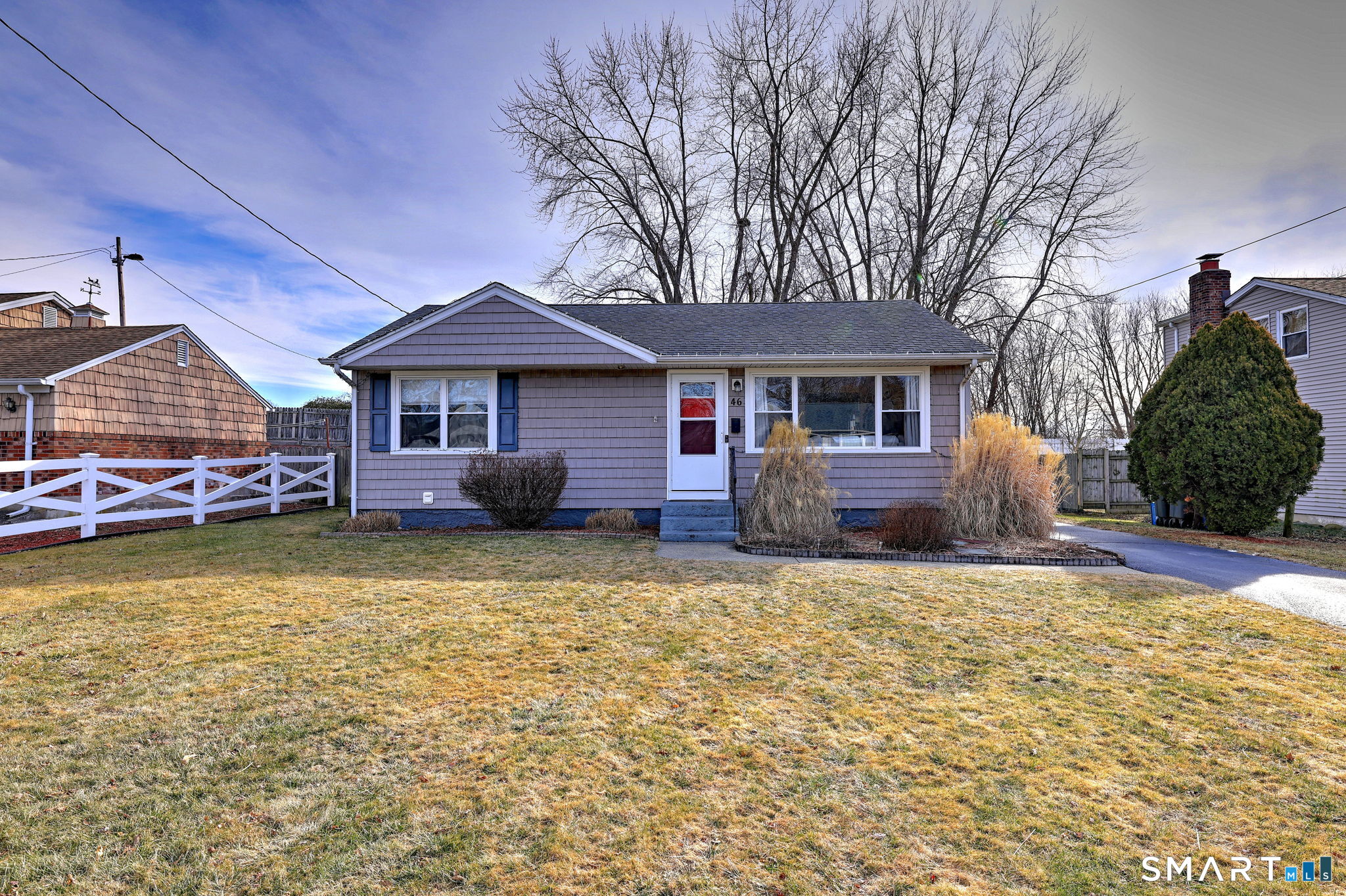 46 Aircraft Road West Haven, CT 06516 - Photo 2 of 39
