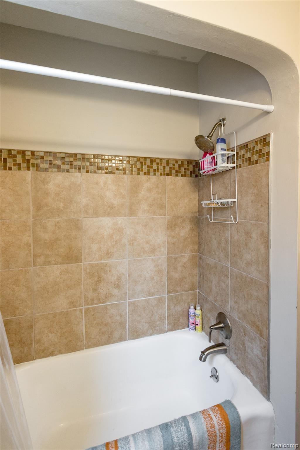 5796 Yorkshire Road Detroit, MI 48224 - Photo 11 of 21 5796Yorkshire-125.jpg