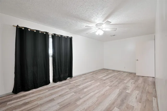 $329,000 | 9858 Sageaspen Lane, Houston, TX 77089