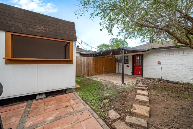 $329,000 | 9858 Sageaspen Lane, Houston, TX 77089