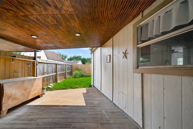 $329,000 | 9858 Sageaspen Lane, Houston, TX 77089