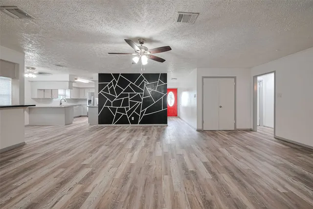 $329,000 | 9858 Sageaspen Lane, Houston, TX 77089