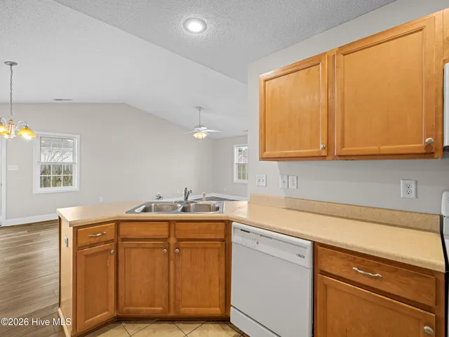 $259,000 | 101 Heckathorne Drive, New Bern, NC 28560