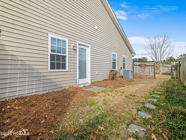 $259,000 | 101 Heckathorne Drive, New Bern, NC 28560