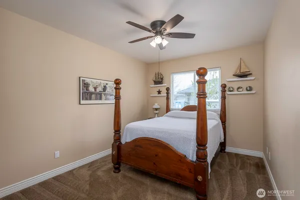 $799,900 | 907 Sand Dune Road, Moses Lake, WA 98837