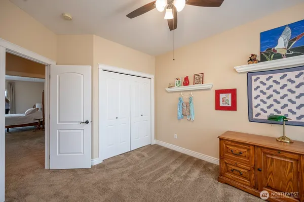 $799,900 | 907 Sand Dune Road, Moses Lake, WA 98837