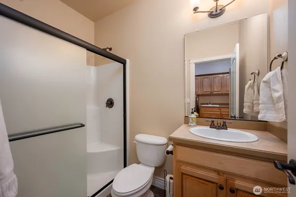 $799,900 | 907 Sand Dune Road, Moses Lake, WA 98837