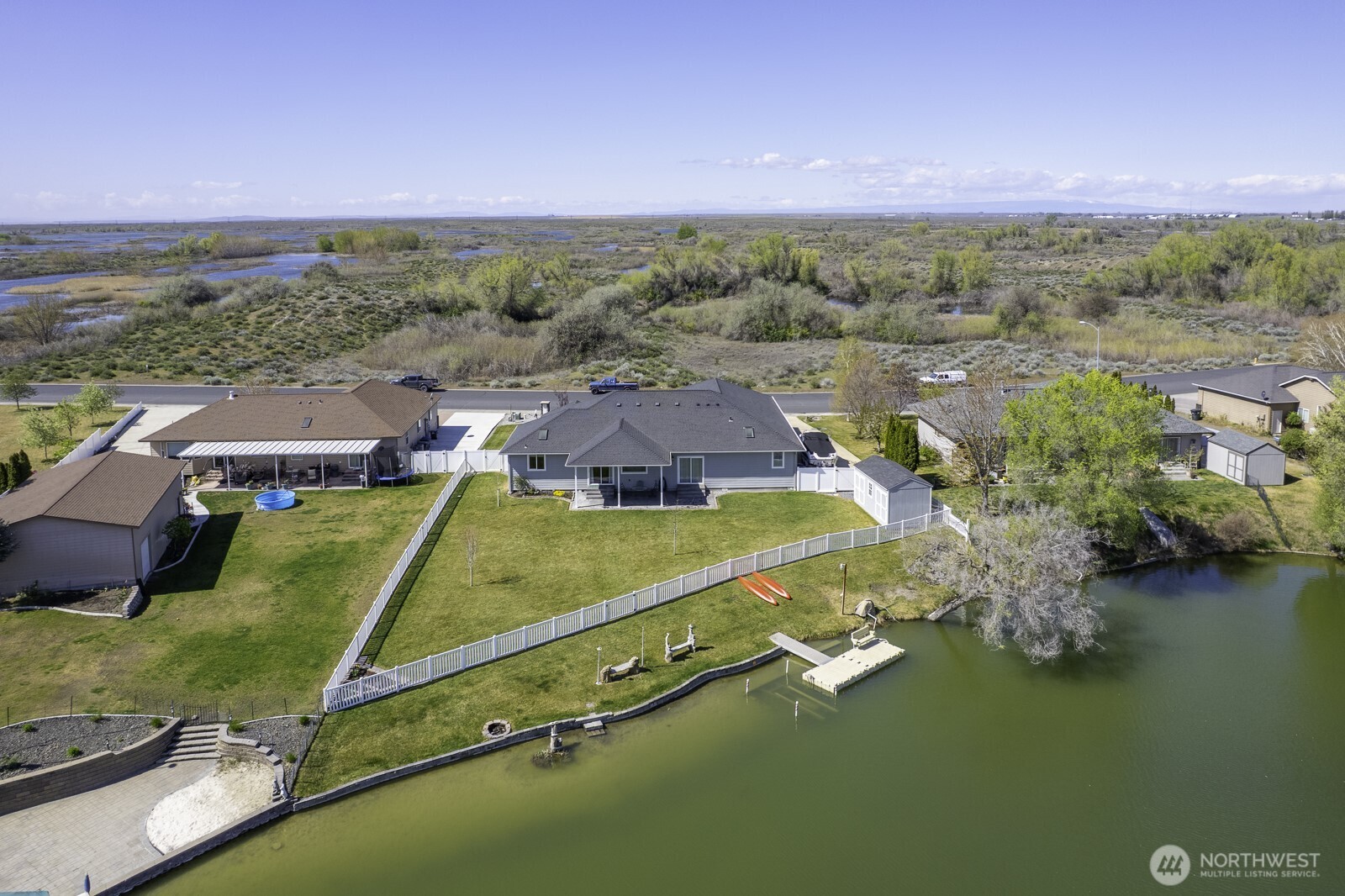 907 Sand Dune Road Moses Lake, WA 98837 - Photo 5 of 39