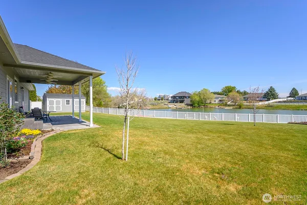 $799,900 | 907 Sand Dune Road, Moses Lake, WA 98837