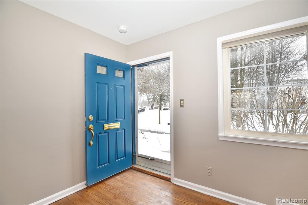1760 Graefield Road Birmingham, MI 48009 - Photo 2 of 25