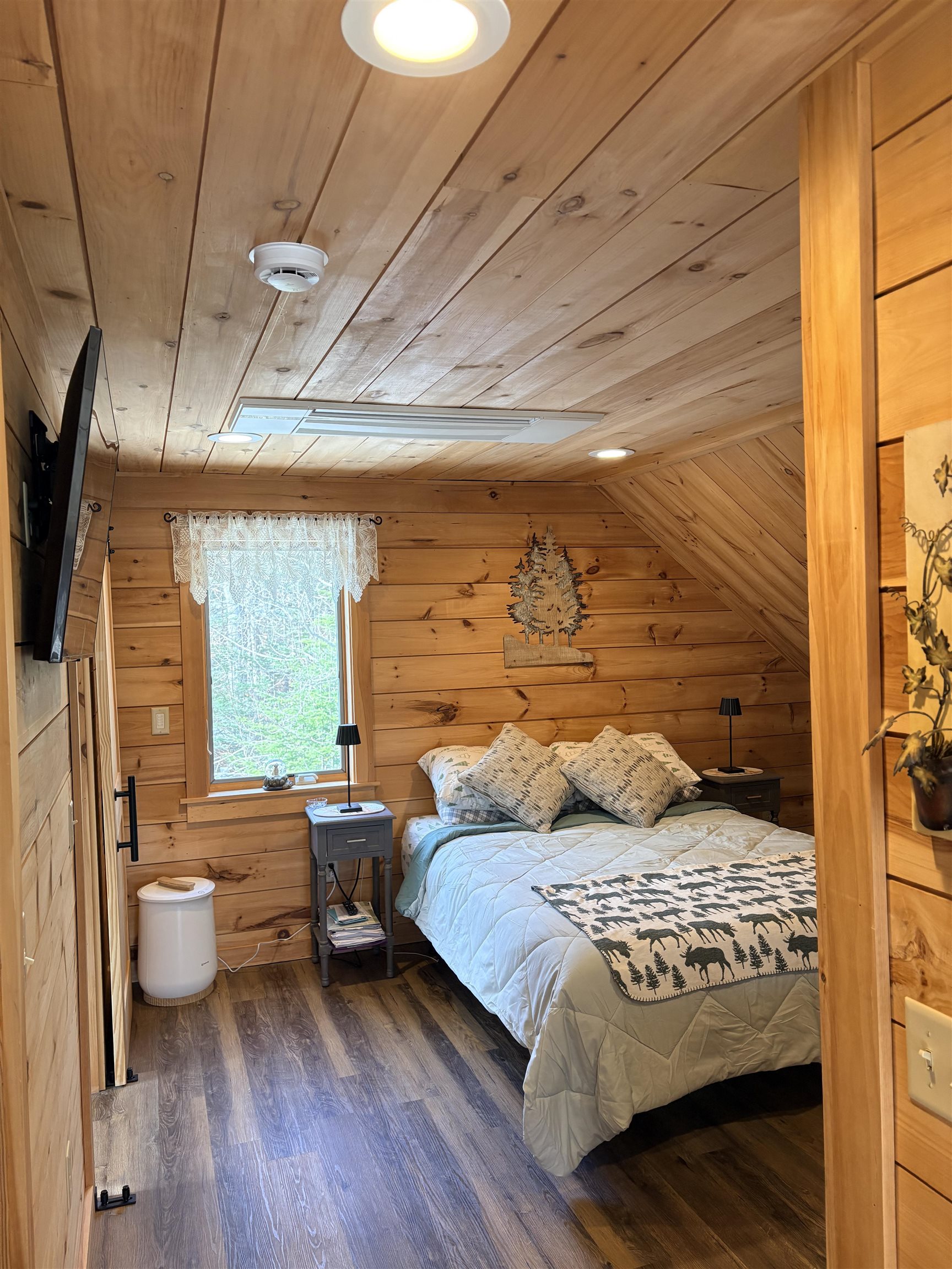 1063 Highway 25 Warren, NH 03279 - Photo 10 of 31