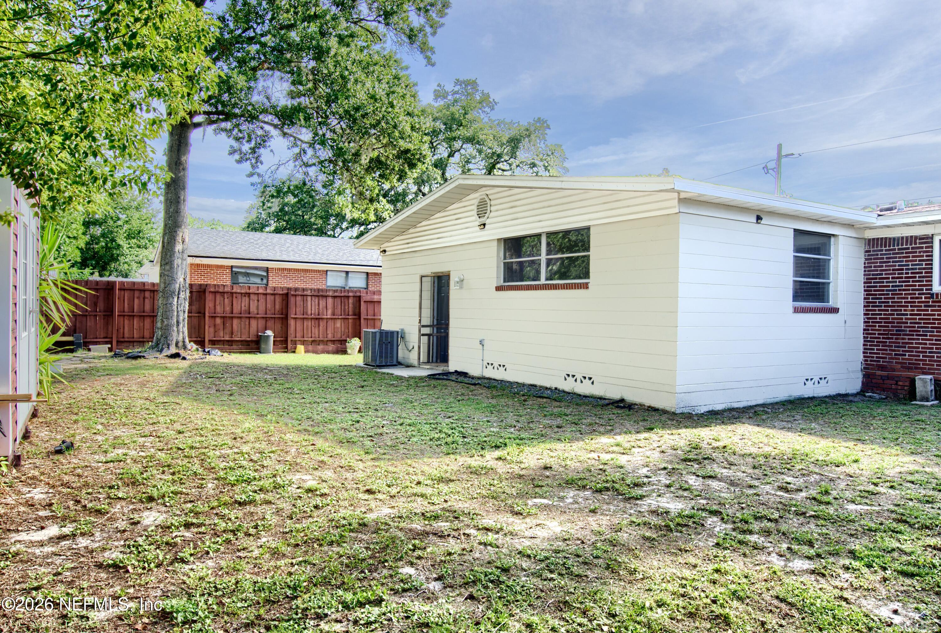 1370 Labelle Street Jacksonville, FL 32205 - Photo 2 of 27 BackyardBackDoor