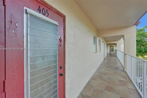 $129,000 | 1030 Country Club Drive, Unit 405, Margate, FL 33063