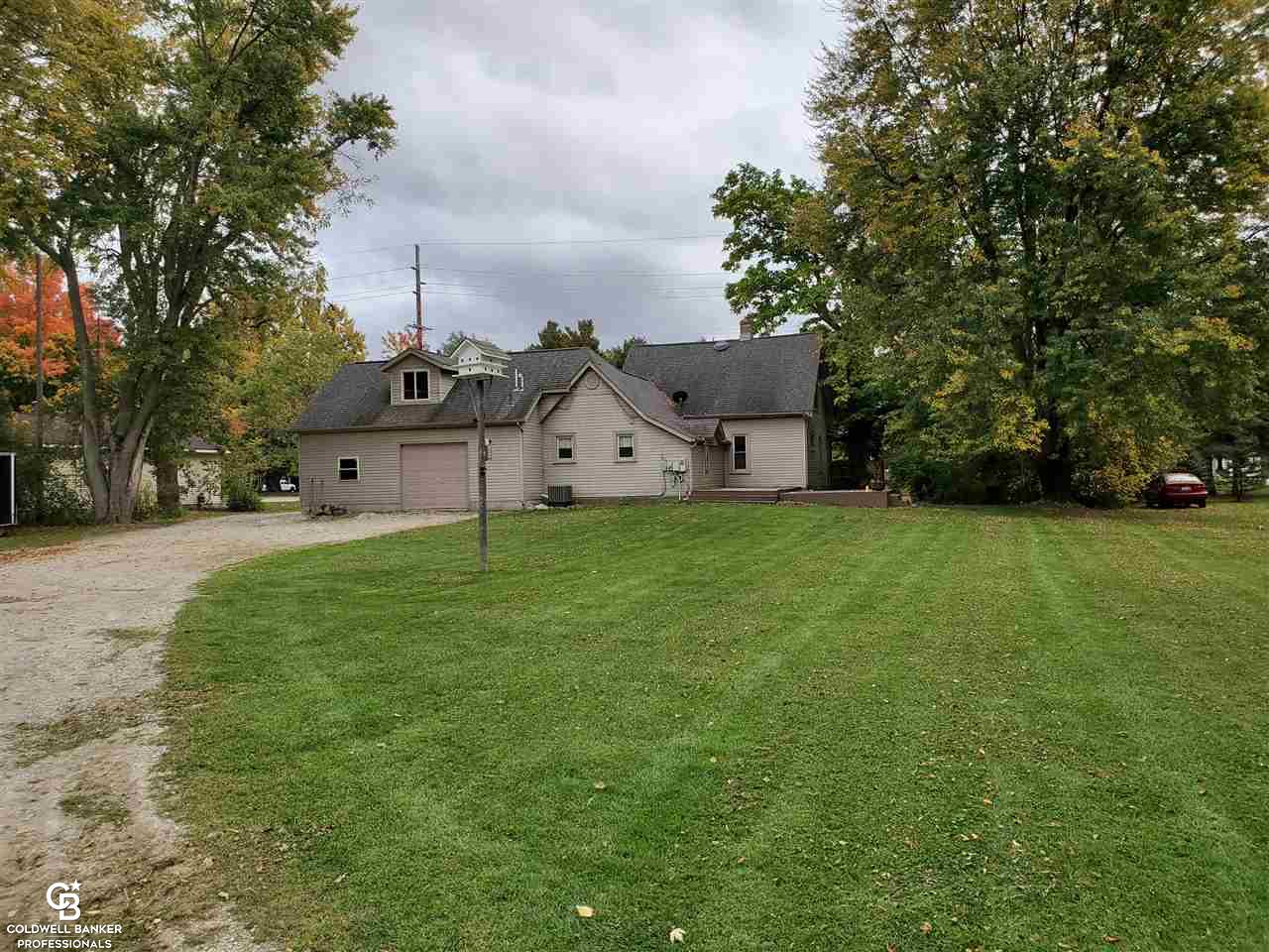 11758 Yale Road Yale, MI 48097 - Photo 17 of 33 50026380-16.JPG
