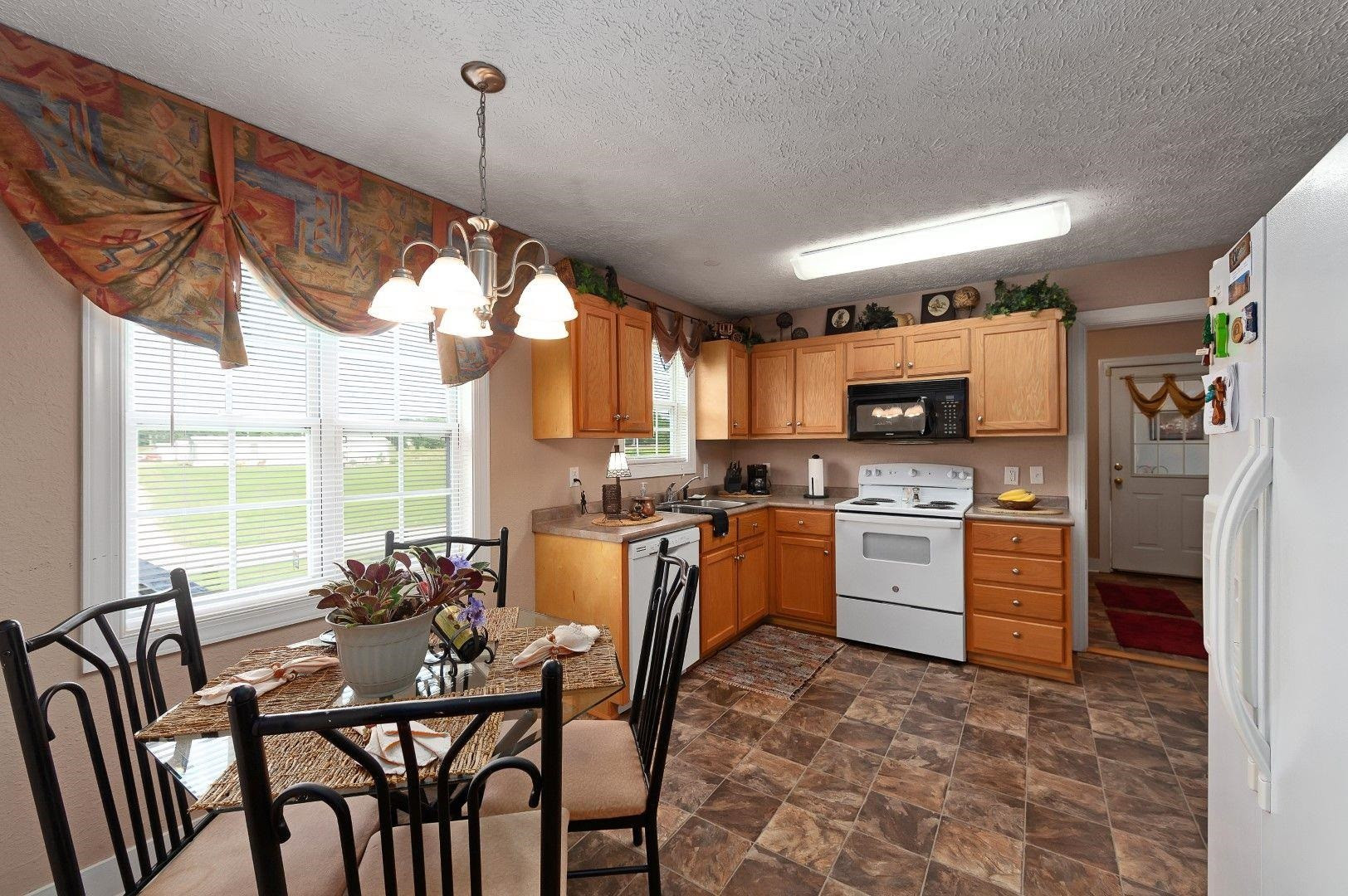 325 Old Juno Road Lexington, TN 38351 - Photo 6 of 25 Photo 6