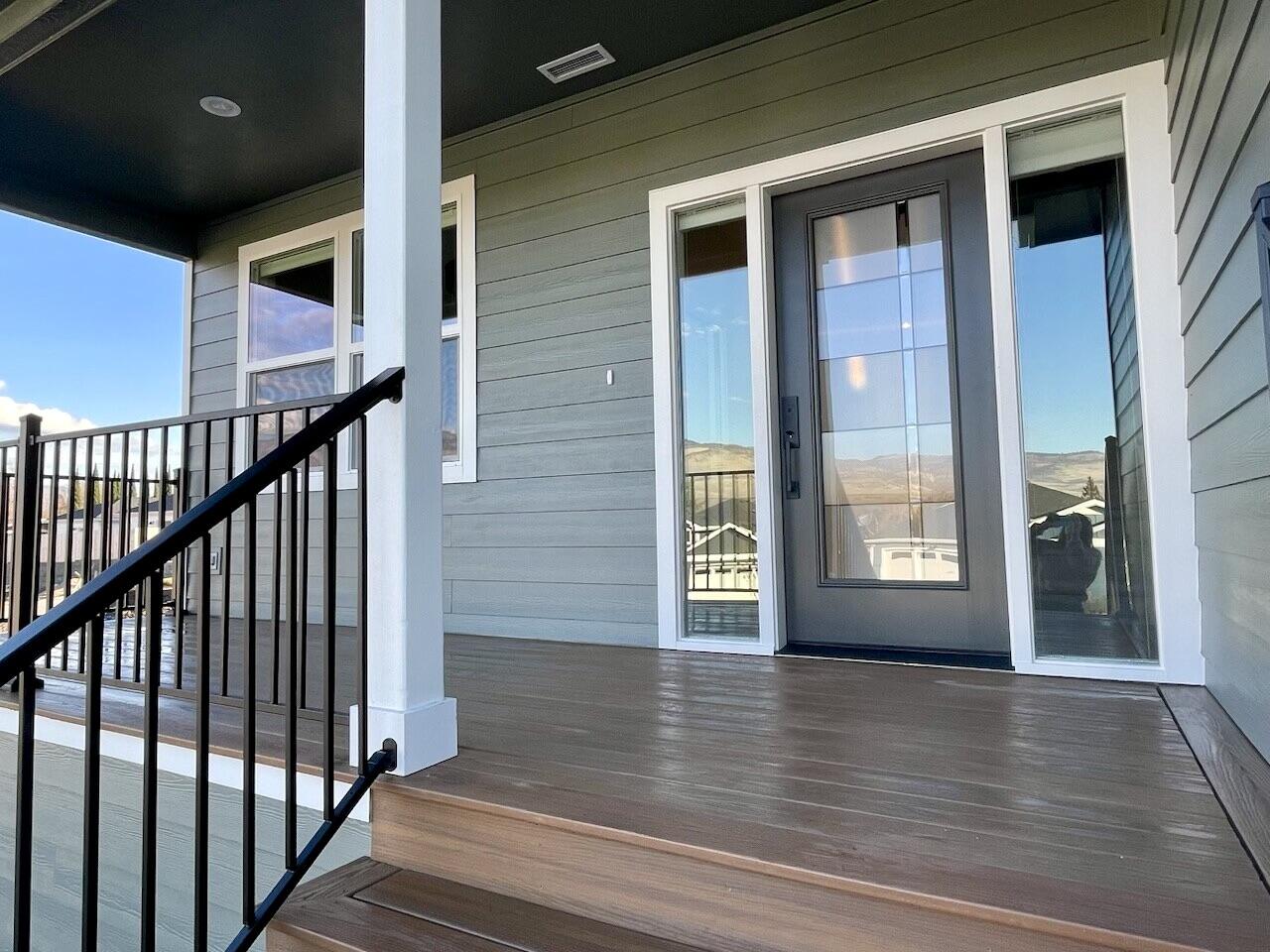 388 Randy Street Ashland, OR 97520 - Photo 26 of 30 Front Porch