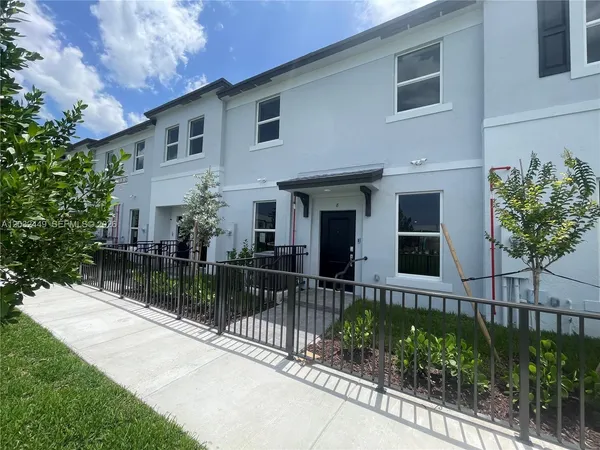 $2,599 | 12460 Southwest 248th Street, Unit 8, Homestead, FL 33032