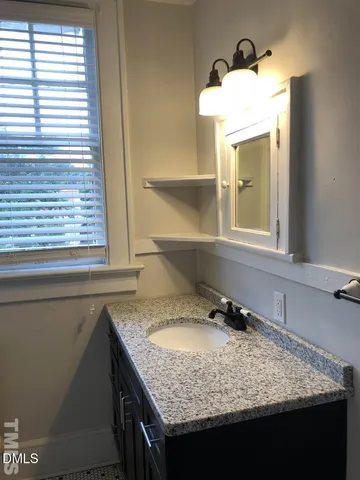 $1,995 | 200 East Edenton Street, Unit 4, Raleigh, NC 27601