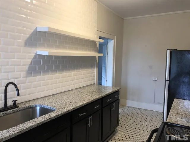 $1,995 | 200 East Edenton Street, Unit 4, Raleigh, NC 27601