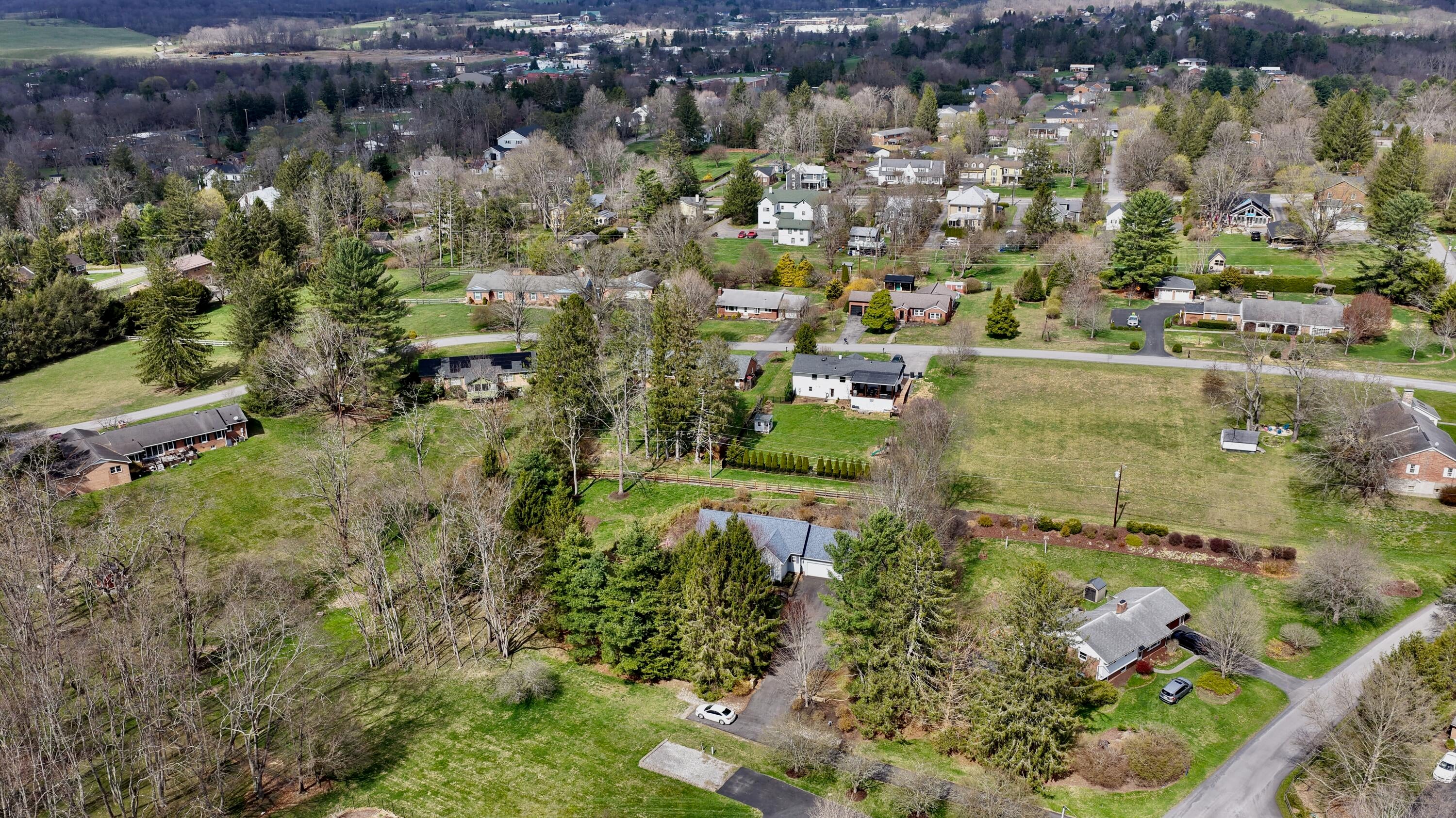 205 Ruffner Drive Lewisburg, WV 24901 - Photo 48 of 50 DJI_20260331151614_0015_D