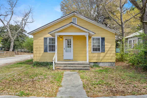 $169,000 | 108 North Dickerson Street, Unit 6, Burgaw, NC 28425