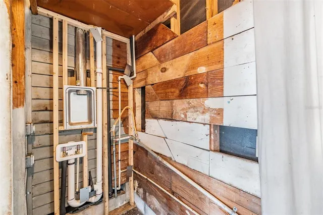 $1,800 | 1841 Overbrook Avenue, Clearwater, FL 33755