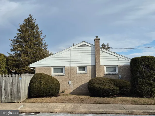 $225,000 | 602 Carsonia Avenue, Reading, PA 19606