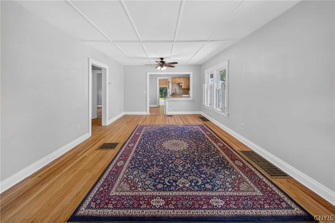 220 Windemere Road Geddes, NY 13219 - Photo 7 of 40